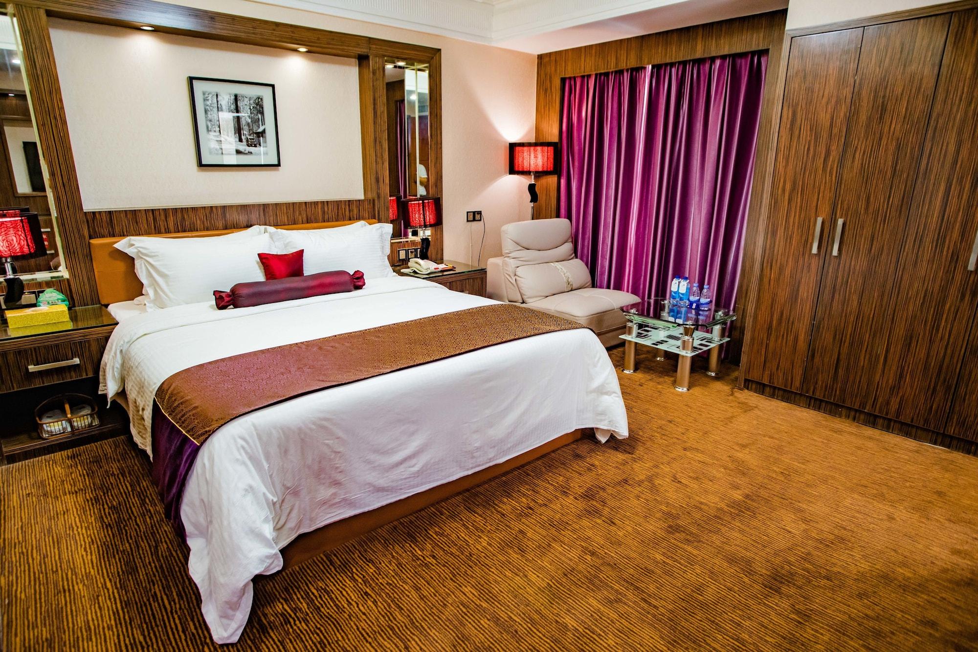 Nanyang King'S Gate Hotel--Free Shuttle Service To Canton Fair מראה חיצוני תמונה